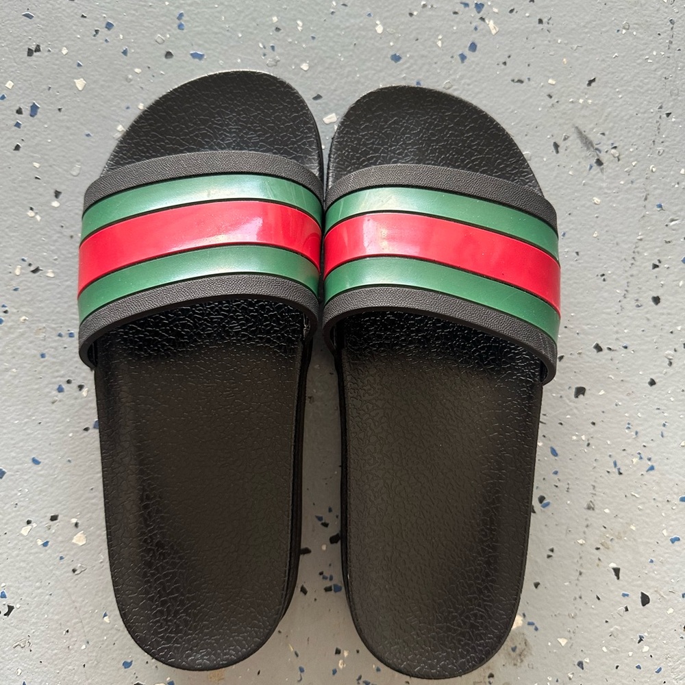 Gucci Black Sandals with Red and Green Stripes